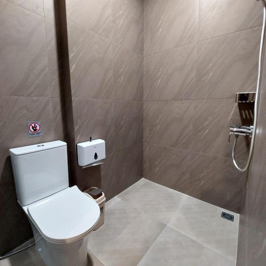 250 M² Dengan 1 Bilik Tidur Dan 1 Bilik Mandi Peribadi Di Tebet * Jakarta